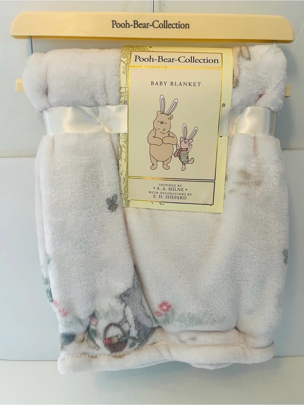 Winnie the Pooh Bear Collection Easter Baby Blanket Piglet Eeyore Eggs Baskets